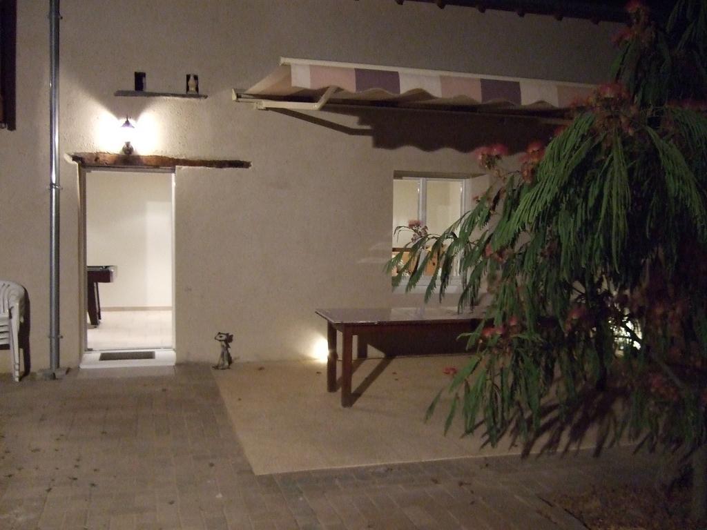 Les Escargots Bed & Breakfast Vauchrétien Dış mekan fotoğraf